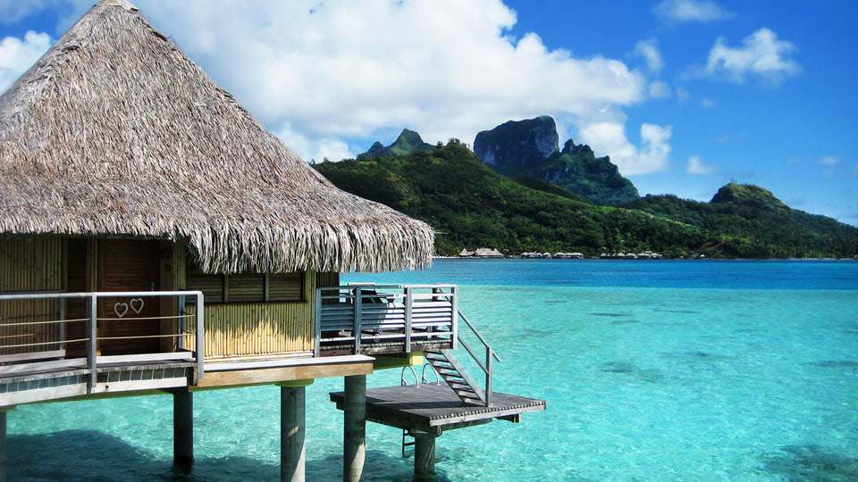 Bora Bora bungalow resort on the beach wallpaper - Beach Wallpapers