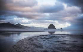 A magical morning at the Canon beach