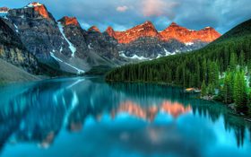 A magical place with a lake and mountain in Field, Canada