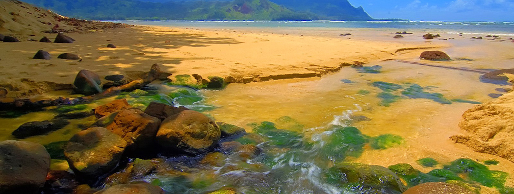 Bali Hai stream, Kauai, Hawaii beach wallpaper