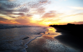 Beach background of Qasim Port sunset