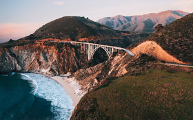 Bixby Creek Bridge over blue sea in Big Sur, California