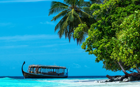 Dhoni boat at Dhigurah Island in the Maldives