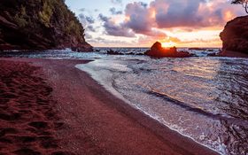 Pink colors on the shore during sunset