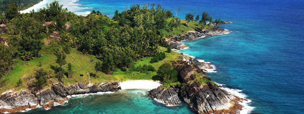 Silhouette island, Seychelles – wallpaper