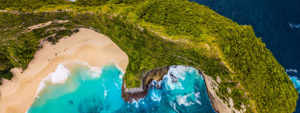 Spectacular bird view on Kelingking Beach in Nusa Penida, Indonesia