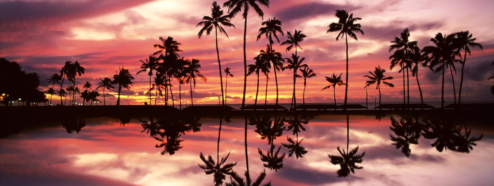 Sunset over the Ala Moana Beach Park, Honolulu, Oahu, Hawaii – wallpaper