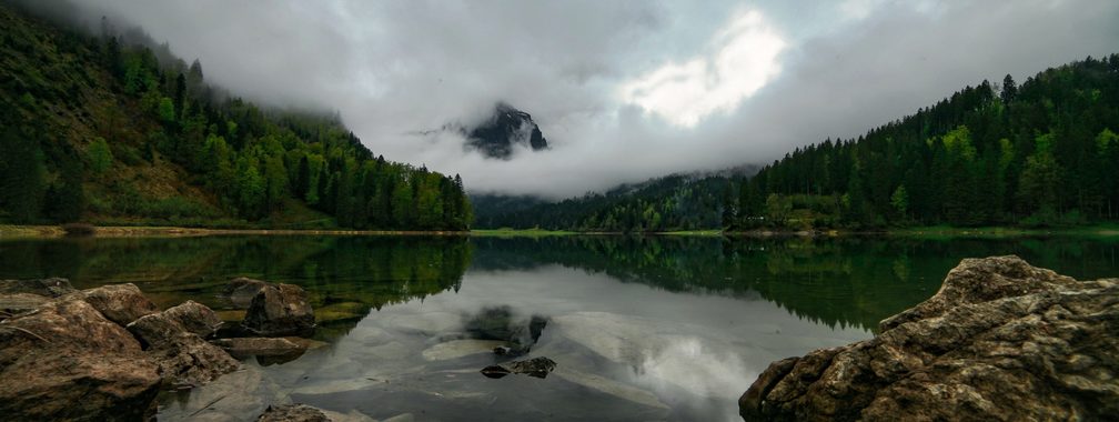 The beauty of Lake Obersee in Glarus, Switzerland