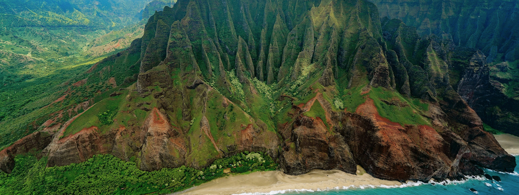 The most surreal view you on Kālepa Ridge, HI, USA